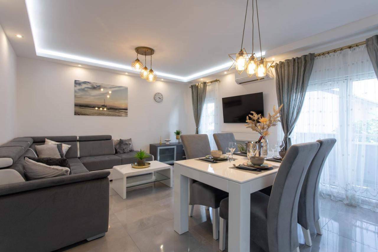 Villa Padre Podstrana Exteriér fotografie