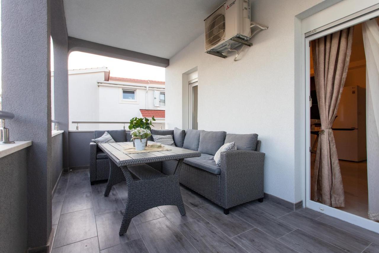 Villa Padre Podstrana Exteriér fotografie