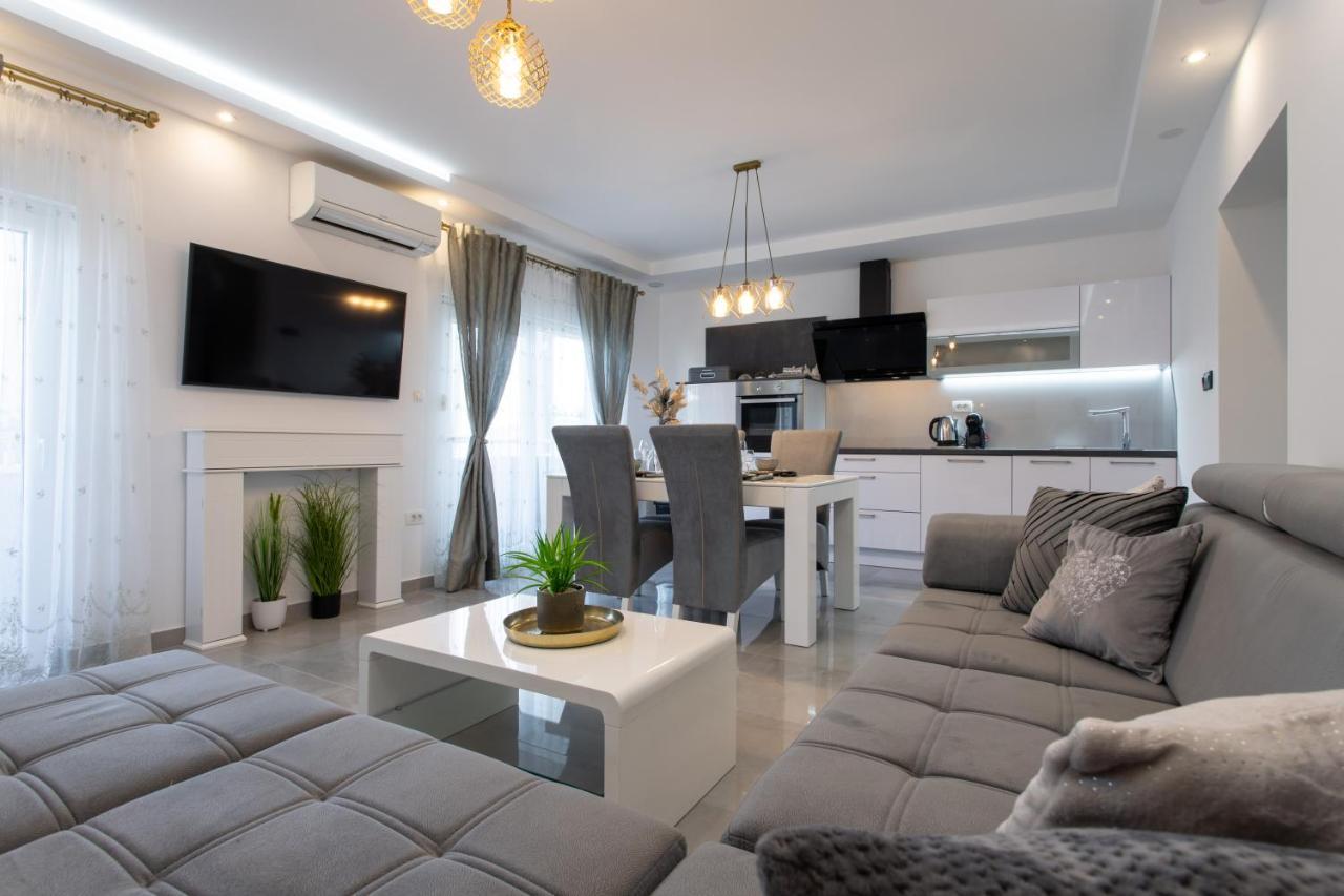 Villa Padre Podstrana Exteriér fotografie
